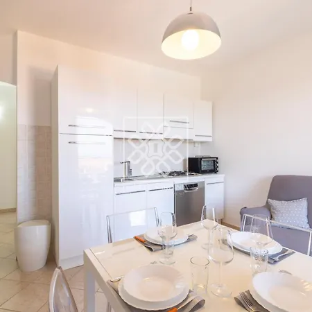 Apartment Casa Antonella-wifi-free Parking
