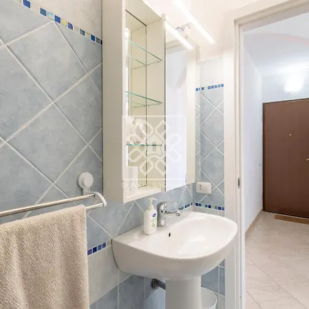 Casa Antonella-wifi-free Parking * كاستيلساردو